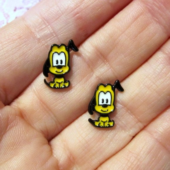 Pluto Earrings Dog~Hypoallergenic - Picture 1 of 3